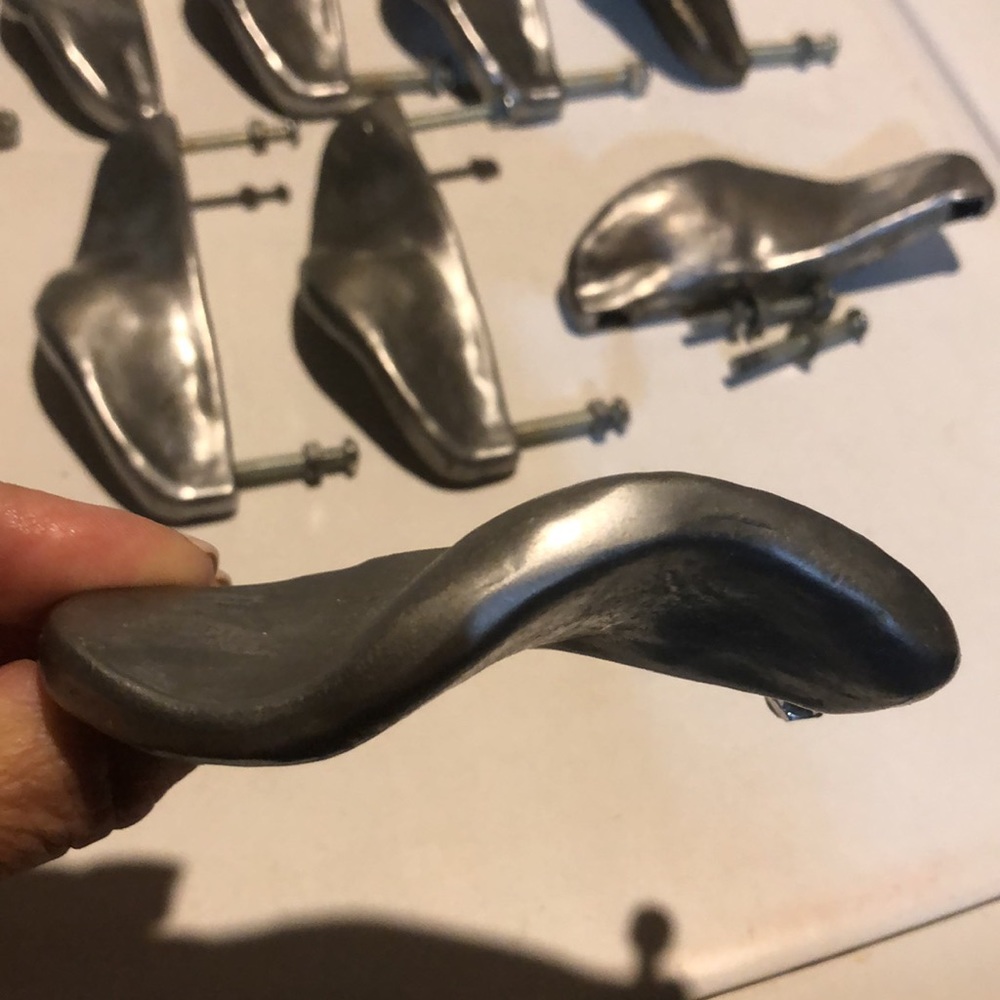 Drawer pulls - Picture 3 of 4